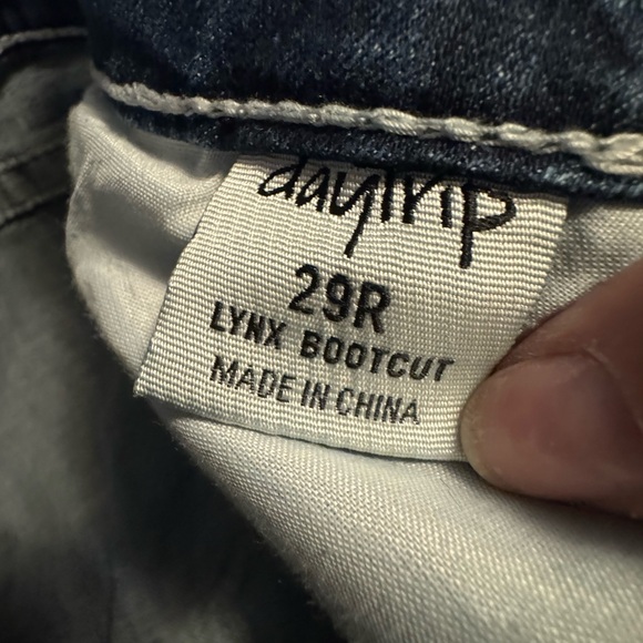 Buckle Daytrip Lynx Bootcut Jeans - Picture 4 of 5